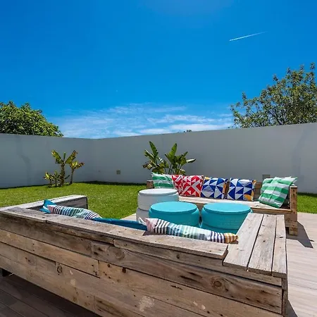 A Vida é Linda Villa *