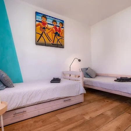 A Vida é Linda Villa *