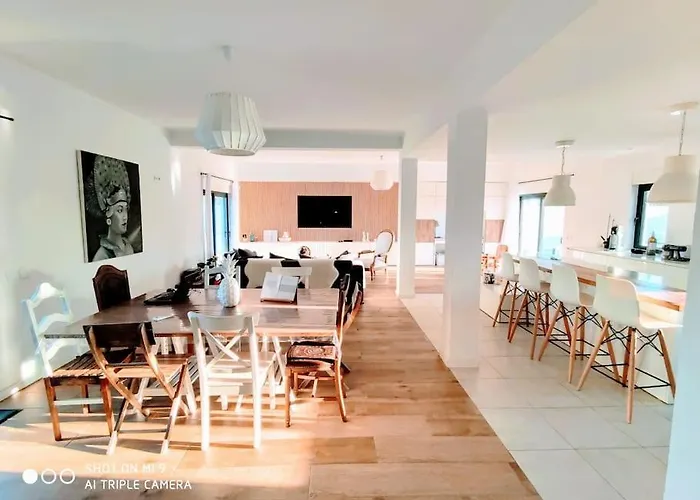 A Vida é Linda Villa