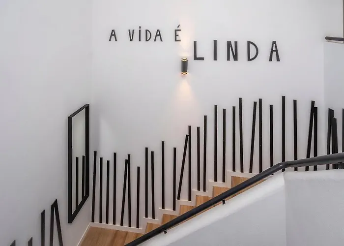 A Vida é Linda Villa *